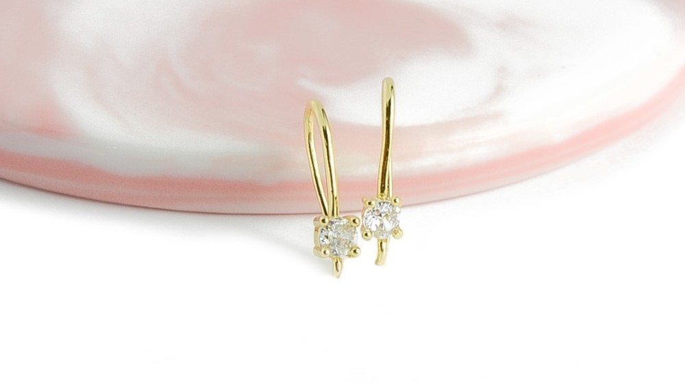 crochet d'oreille laiton 18k