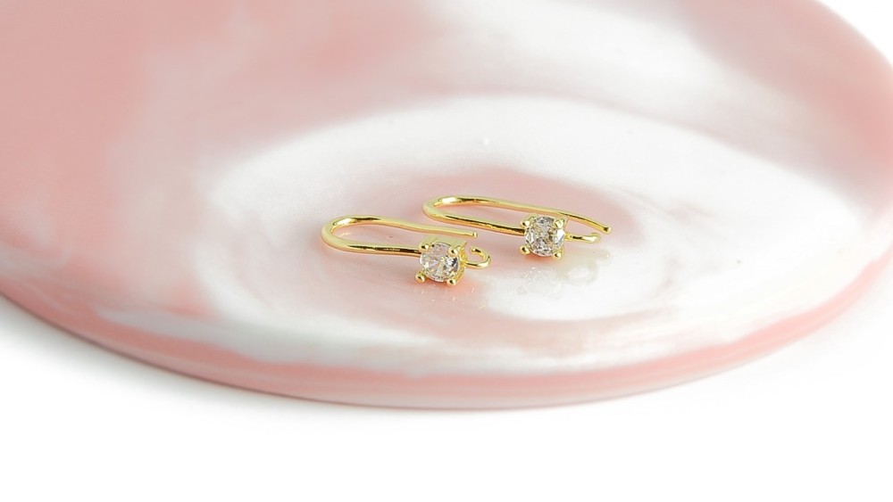 copy of Crochet d'oreille en laiton ouvragé plaqué or 18k