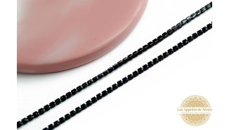 chaine de strass noir