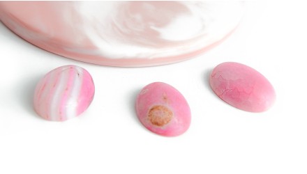 Cabochon ovale 25x18mm en agate de feu teintée rose pour création DIY