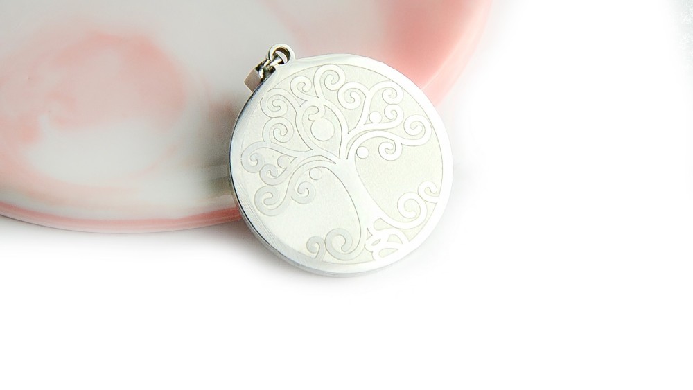 copy of Pendentif arbre de vie gravé acier inoxydable or