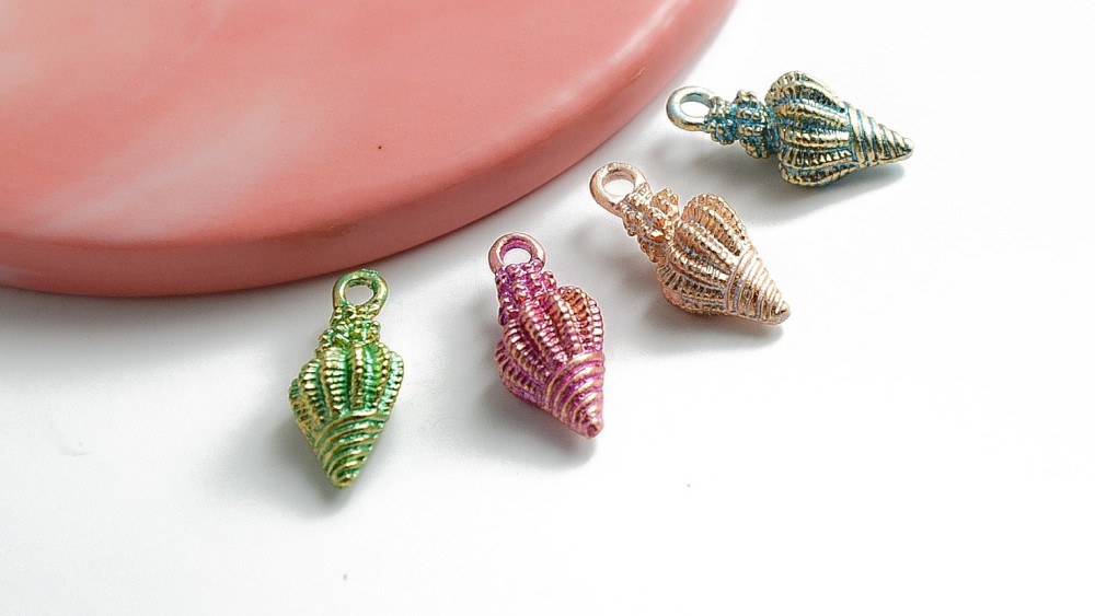 PENDENTIF COQUILLAGE