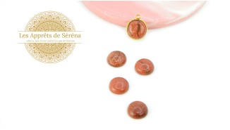 cabochon demi rond en jaspe rouge 10mm