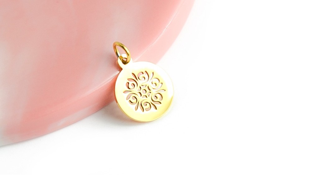 pendentif floral acier