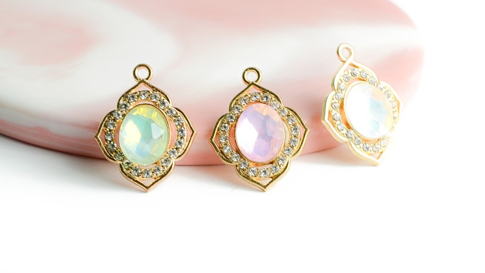 pendentif losange opale