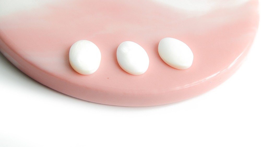 cabochon nacre