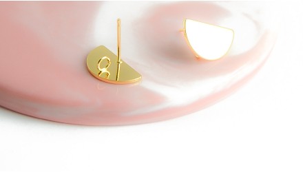 Puces d'oreille demi lune or