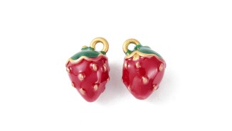 Pendentif fraise 3D en laiton émaillé