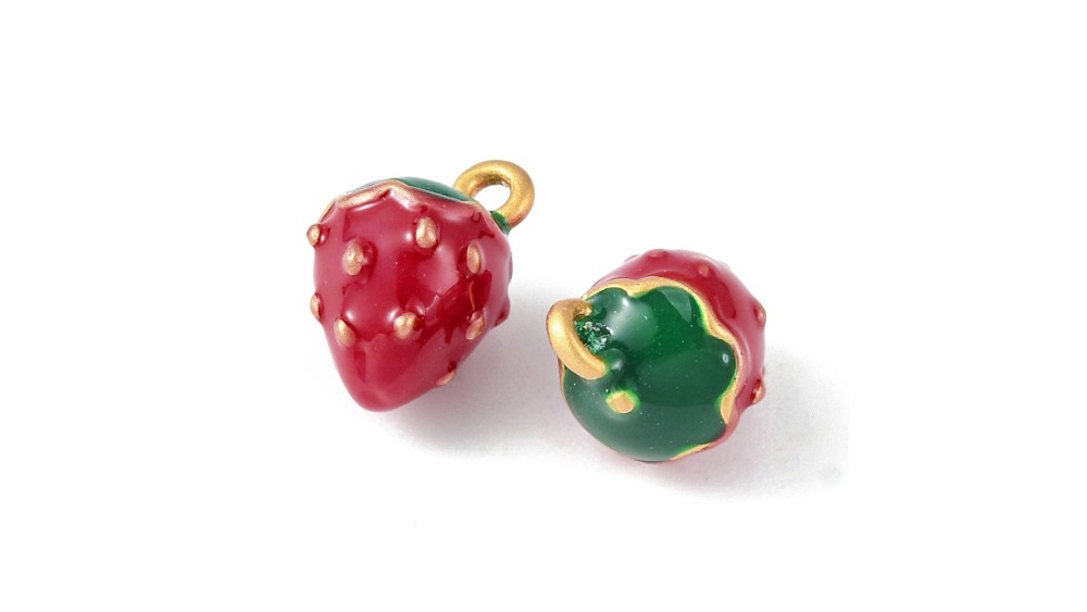 Pendentif fraise 3D en laiton émaillé