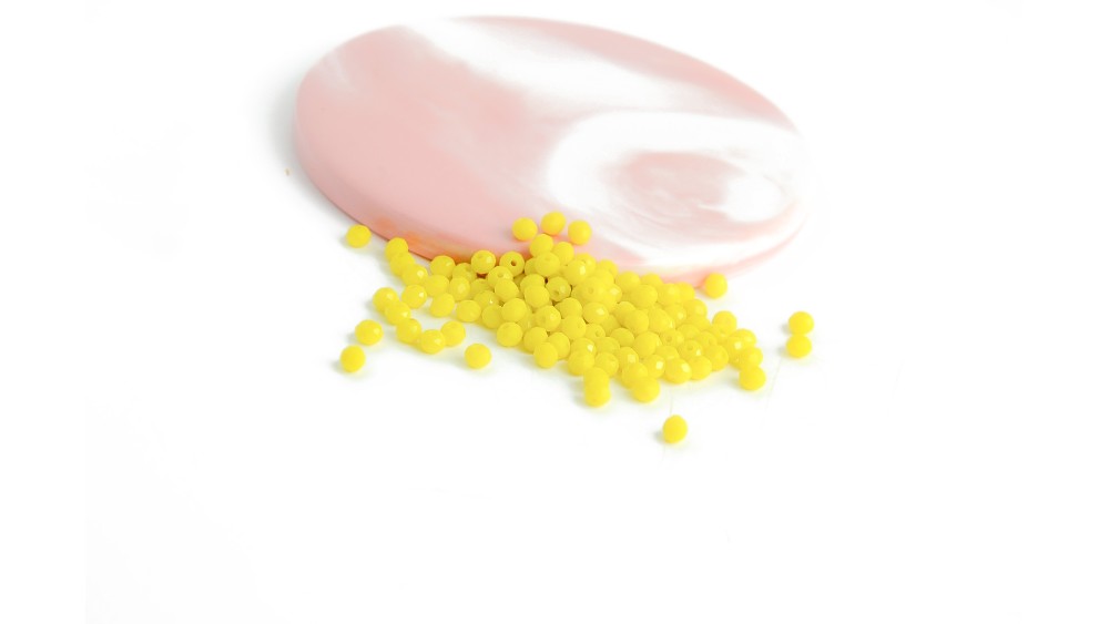 Perles verre rondes à facettes 4mm jaunes pour création de DIY