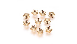 Coupelles fleurs  5.5mm en acier doré pour intercaler entre des perles