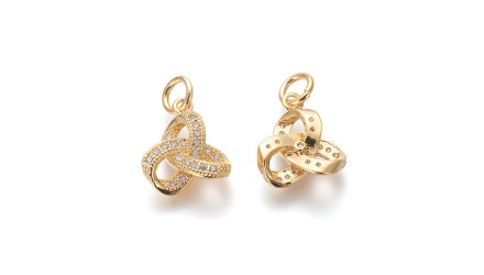 Pendentif Triskel triquetra en laiton plaqué or 18k strass zircon