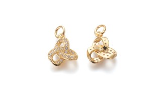 Pendentif Triskel triquetra en laiton plaqué or 18k strass zircon