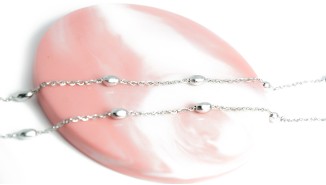 chaîne perlée argent