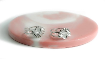 Bague demi soleil support cabochon en acier inoxydable couleur argent
