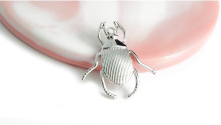 copy of Pendentif scarabée en laiton plaqué argent