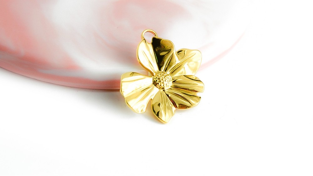 copy of Pendentif fleur Dalhia en acier inoxydable plaqué or 18k