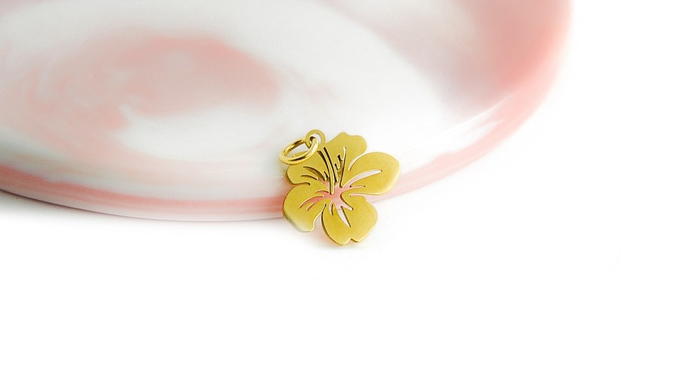 pendentif fleur hibiscus acier or