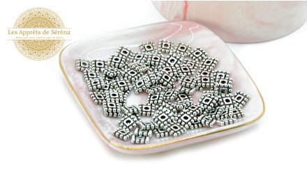 perles intercalaires carrées