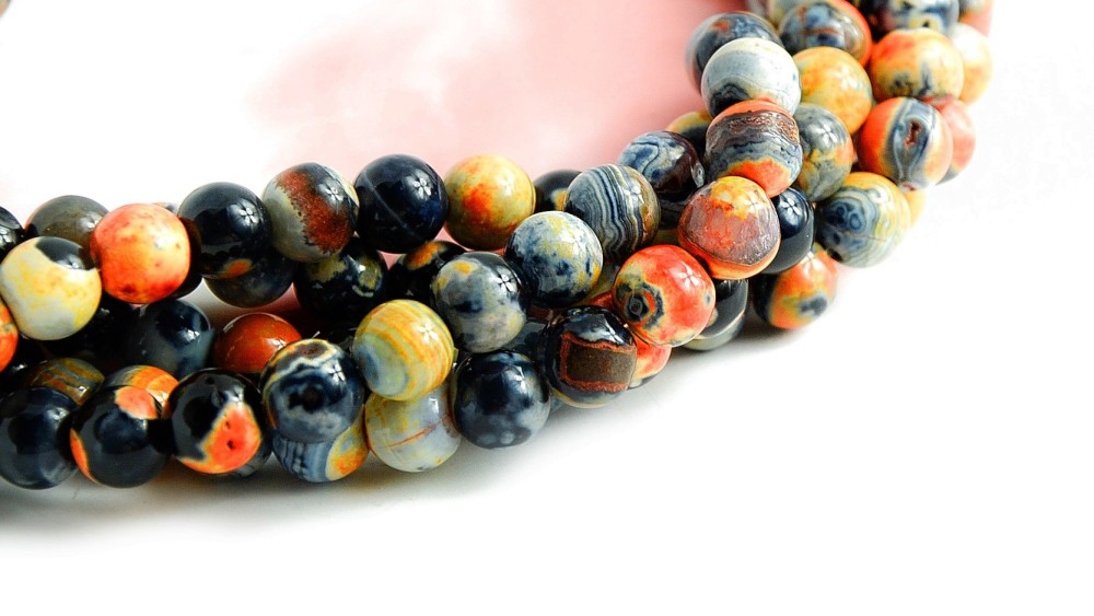 Perles 8mm à facettes agate de feu orange – éclat naturel et élégant