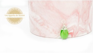Pendentif goutte verre vert clair
