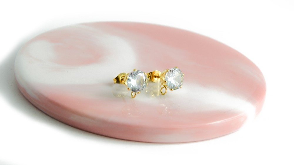Supports puces d'oreille à strass rond en acier plaqué or 18k