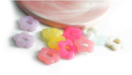 pendentif fleur resine