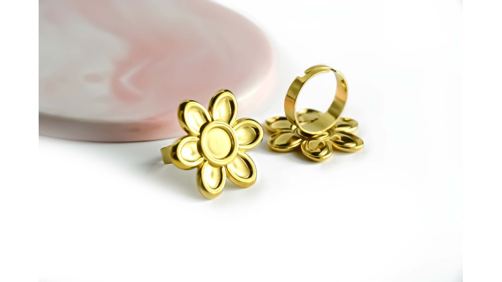 Bague fleur acier 304 plaqué or 18k pour cabochon de 8mm