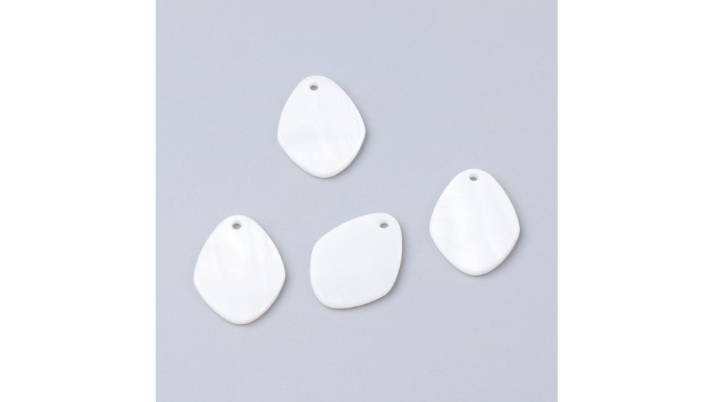 pendentif goutte nacre