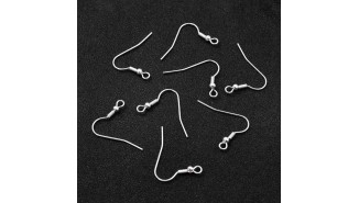 crochet d'oreille acier