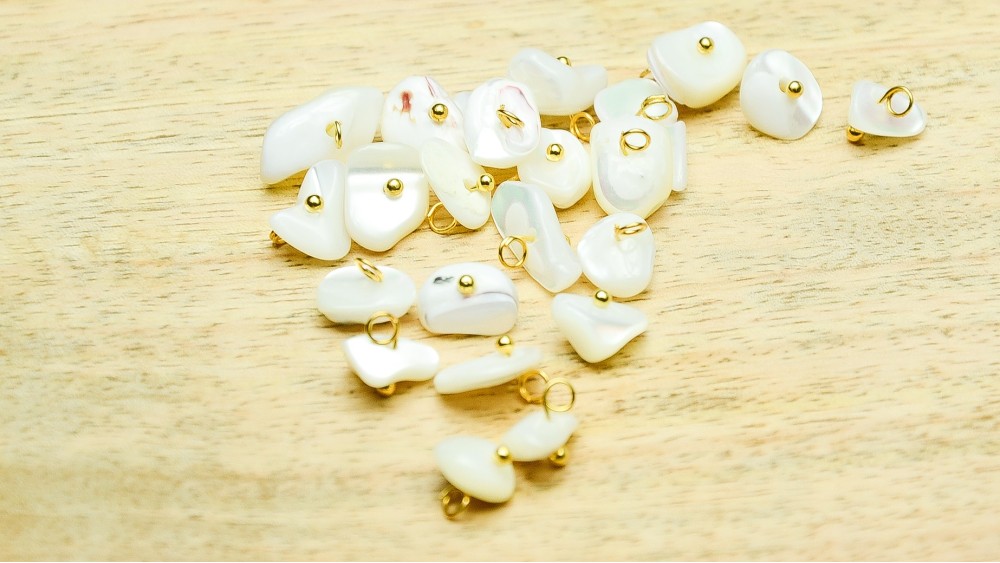 Pendentifs nacre naturelle x10  DIY mariage création bijoux