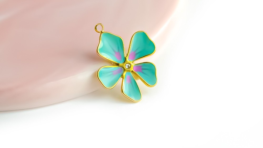pendentif acier fleur
