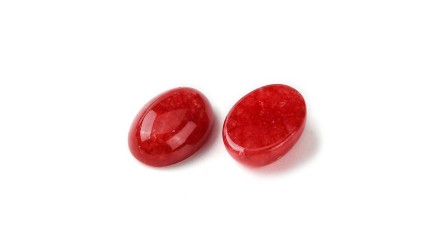 cabochon jade rouge 8x6mm