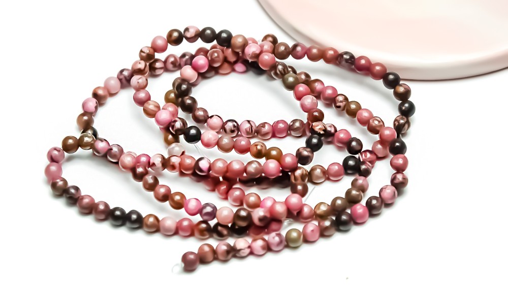 rhodonite 4mm