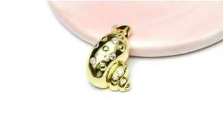 Grand pendentif coquillage laiton plaqué or 18k strass zircon