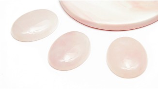 cabochon quartz rose