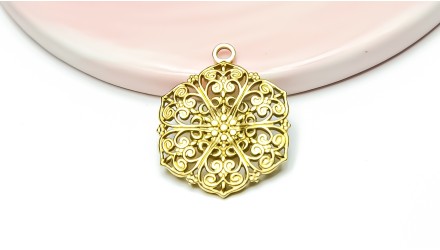 Pendentif filigrane