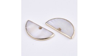 pendentif  demi lune nacre