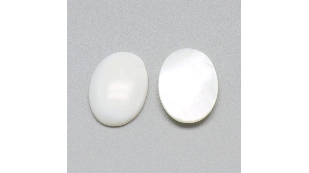 cabochon 13x18mm  nacre