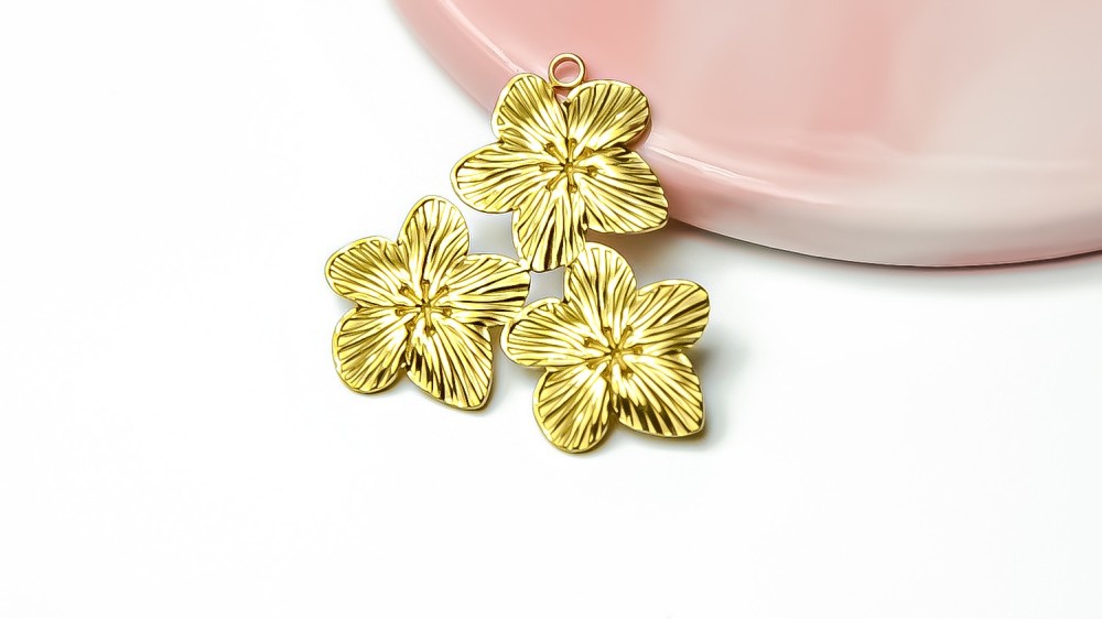 PENDENTIF FLEUR
