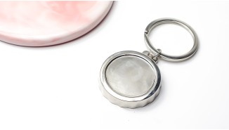 Créez, accrochez, décapsulez avec ce porte-clés personnalisable 27 mm