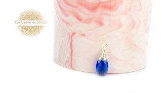 goutte verre bleu marine