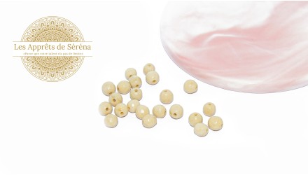 30 Perles 6mm à facettes en os