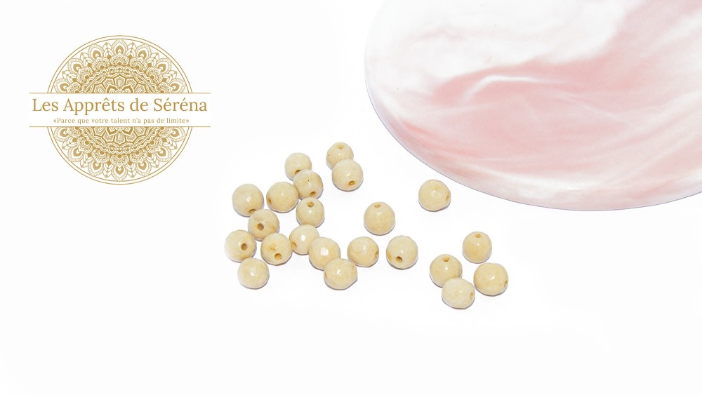 30 Perles 6mm à facettes en os
