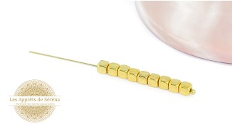 intercalaires carrées 4mm en zamak doré