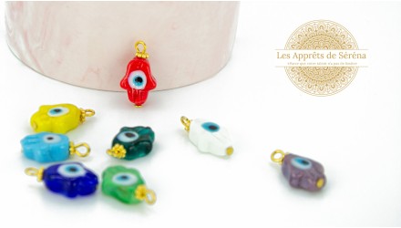 Pendentif main porte-bonheur ou main Hamsa