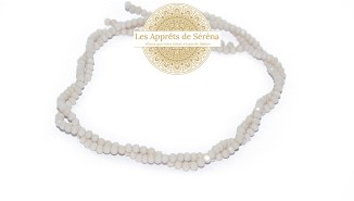 50 Perles rondes à facettes 4mm en jade blanc