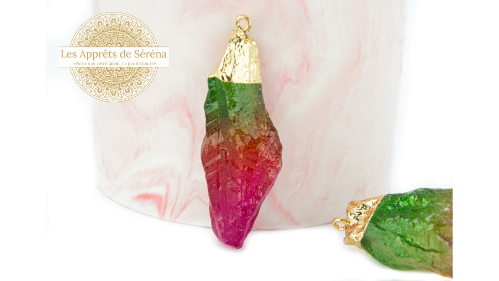 Pendentif original en quartz naturel teinté couleur fuchsia et vert