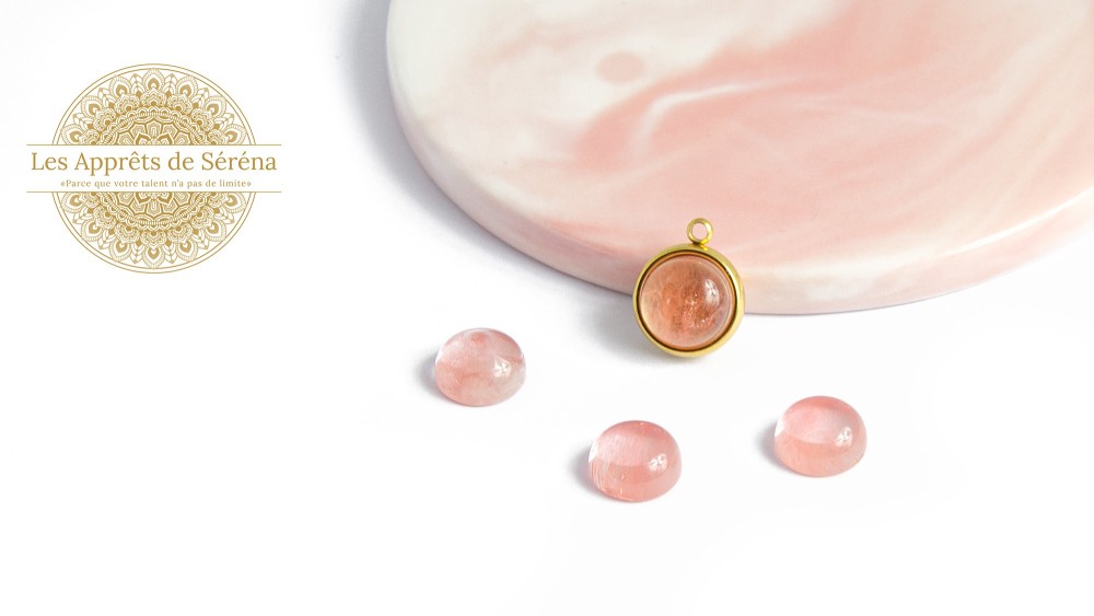 Cabochon 10mm en verre teinté pastèque