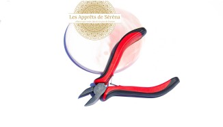 bijoux coupante en métal  13cm